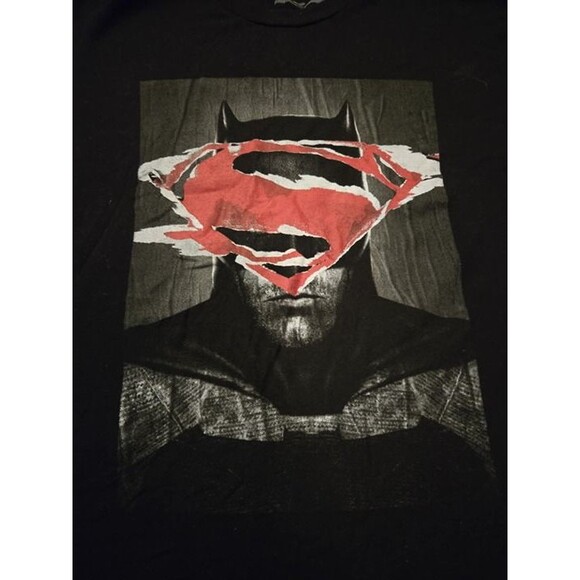 Batman vs Superman DC Comics Movie T-Shirt Men’s Size Large Graphic Tee - Picture 2 of 2